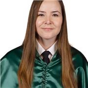 Maestra de educación primaria con mención en francés, me considero una persona muy trabajadora, puntual, comprometida, innovadora, creativa, con muchas ganas de trasmitir mis conocimientos y con disponibilidad inmediata